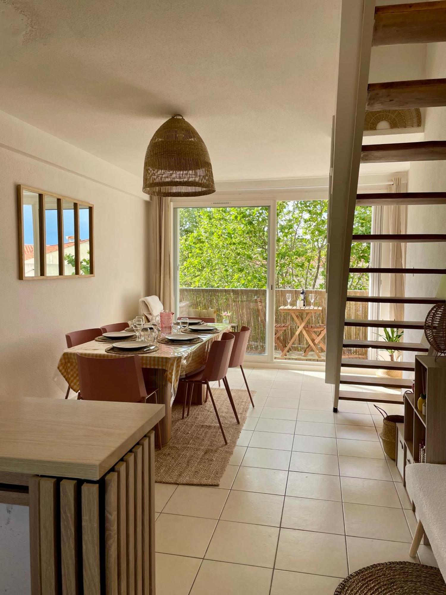 Superbe Duplex Refait A Neuf ! Apartment Hyeres Luaran gambar