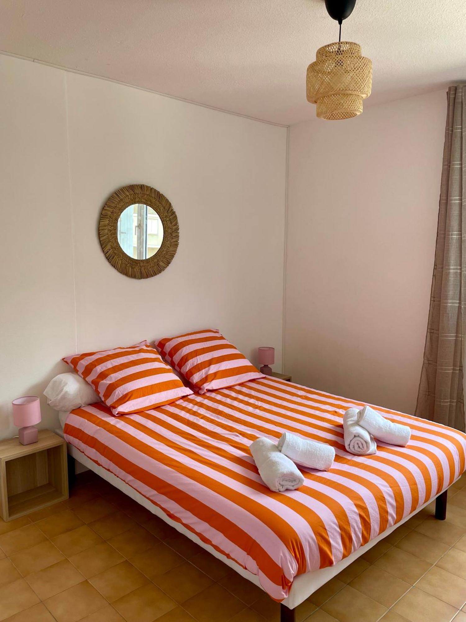 Superbe Duplex Refait A Neuf ! Apartment Hyeres Luaran gambar